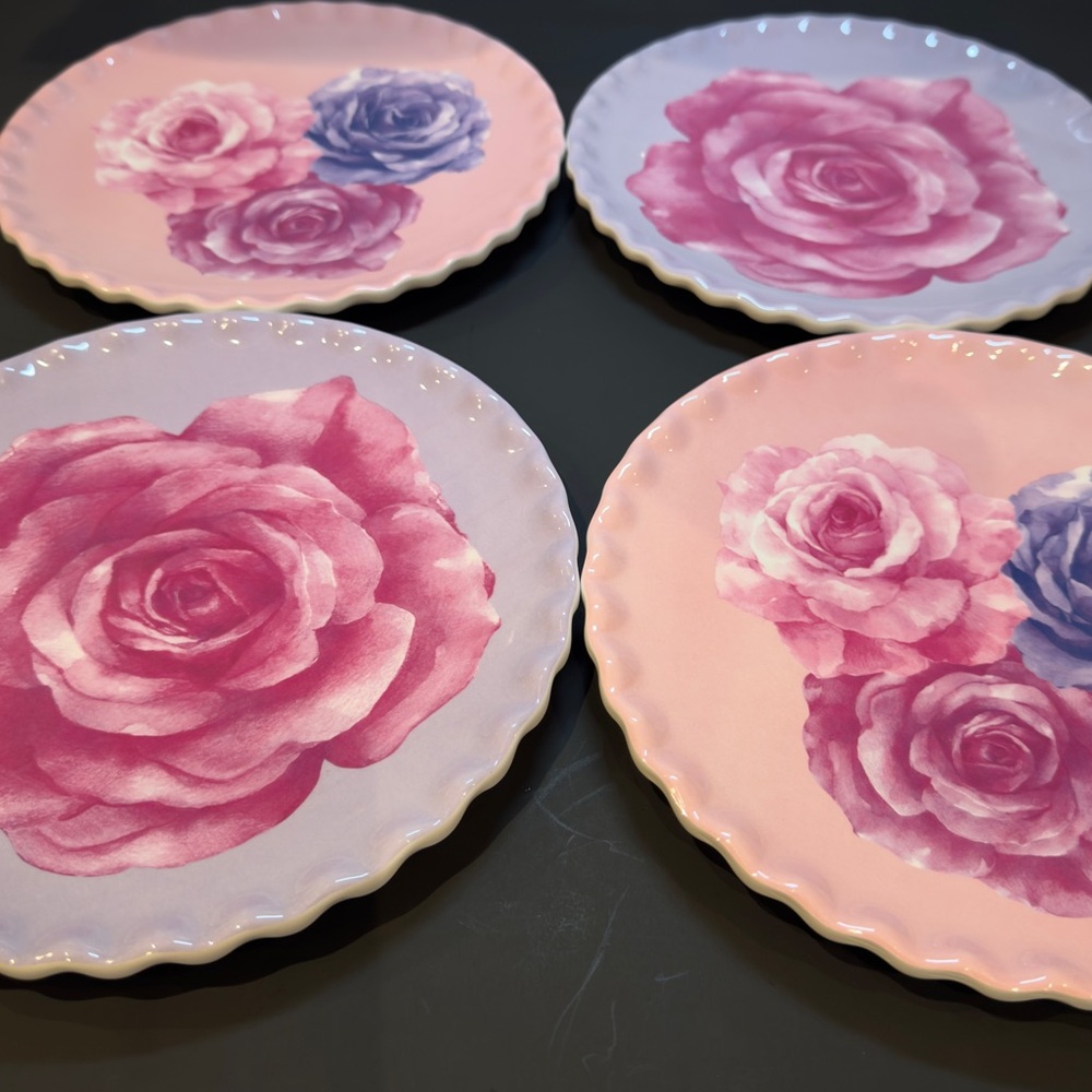 Jolie Fleur Set of 4 Roses 9” Melamine Luncheon Fluted Edge Plates Spring New - Picture 9 of 9